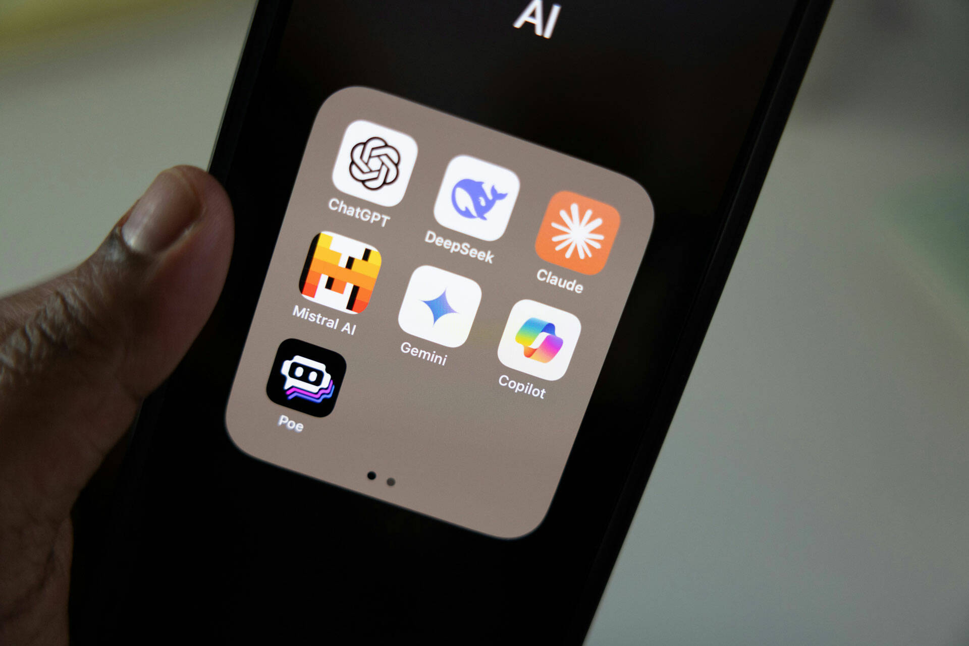 photo-2-it-numerique-applications-mobile-ia-haatch.jpg