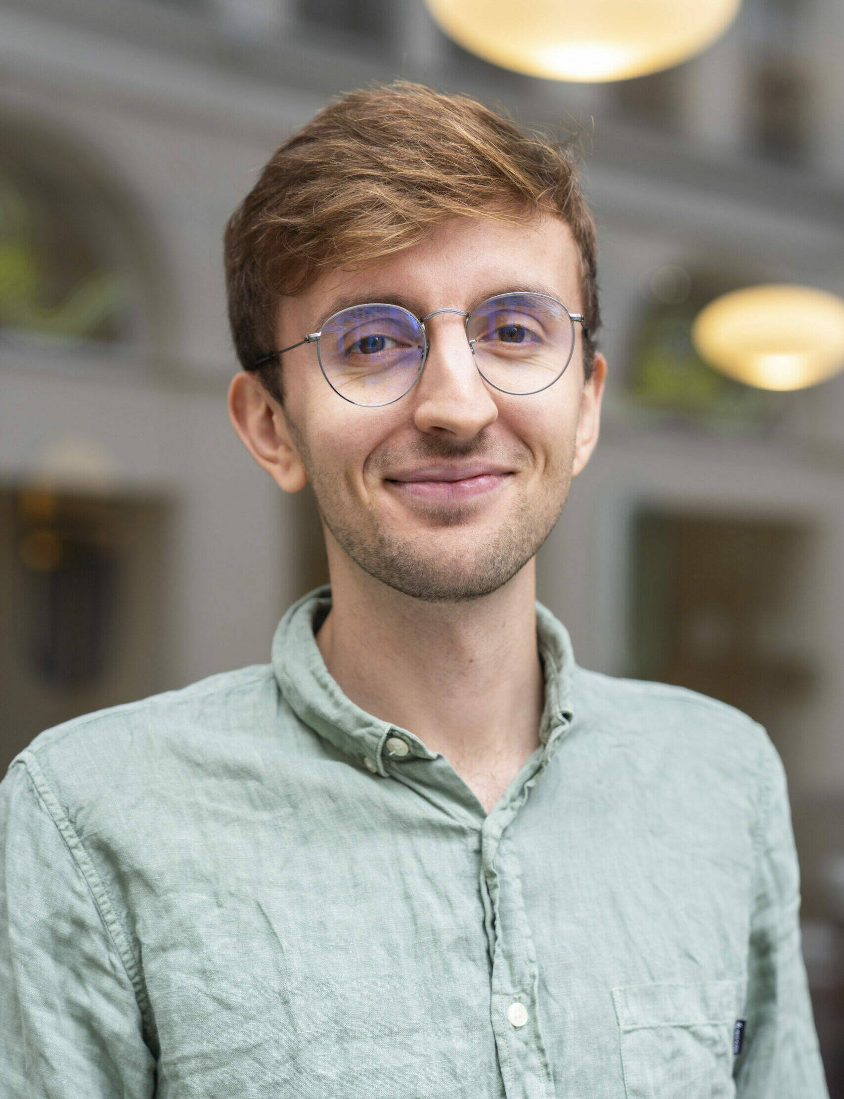 portrait-antoine-tenailleau-haatch-web-1-1-scaled-e1759336613675.jpg