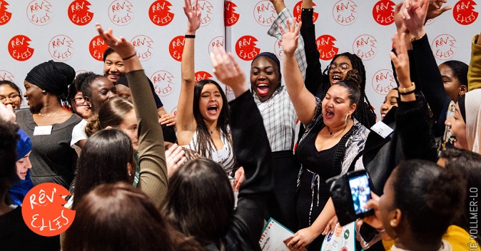 Rêv’Elles, l’association qui accompagne les jeunes femmes de quartiers populaires à déployer leur pouvoir d’agir #Top50